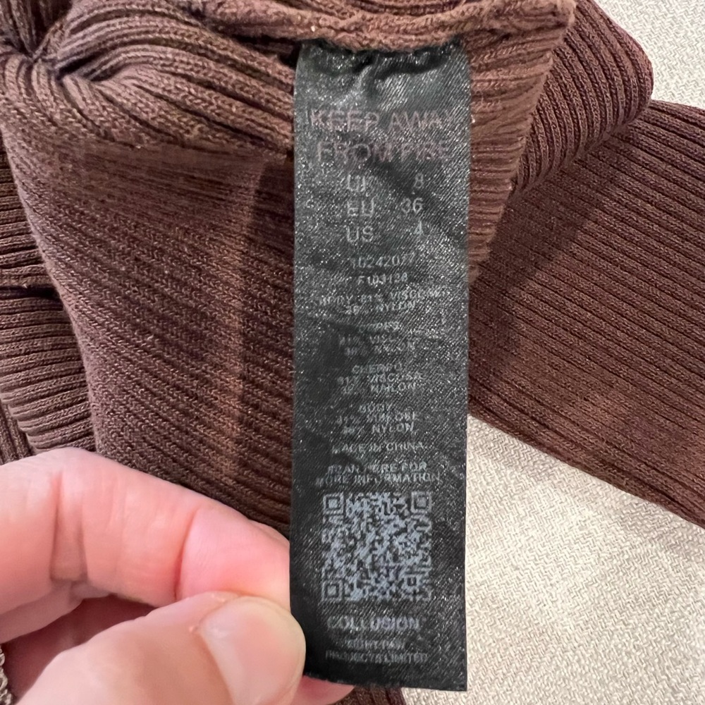 Brown Ribbed Crew Neck Sweater - Picture 10 of 15